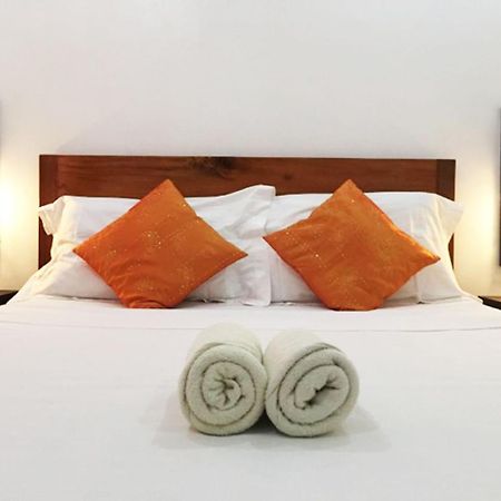 A&J Pension Puerto Princesa Ngoại thất bức ảnh