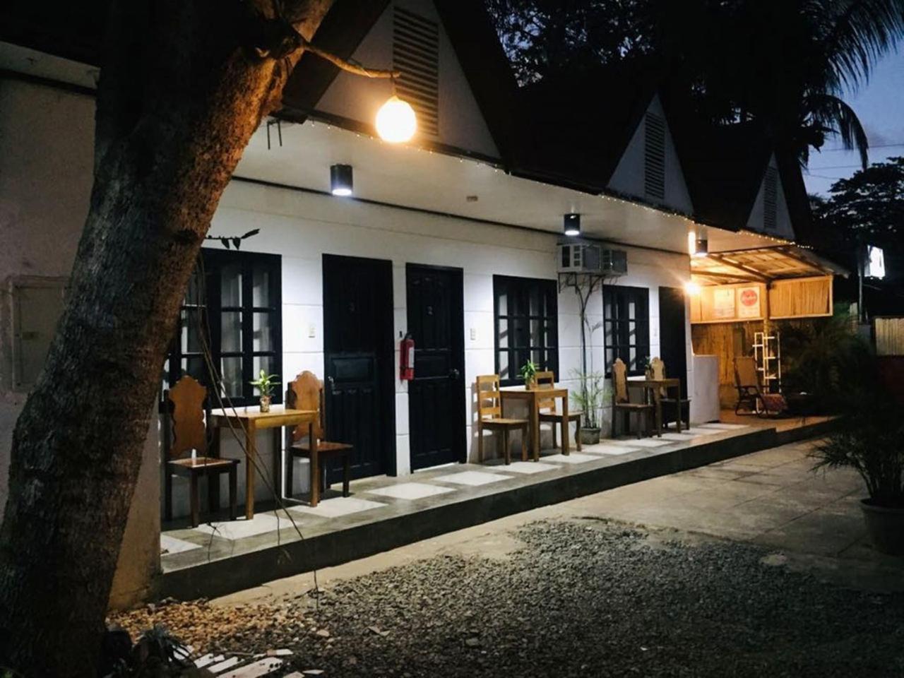 A&J Pension Puerto Princesa Ngoại thất bức ảnh