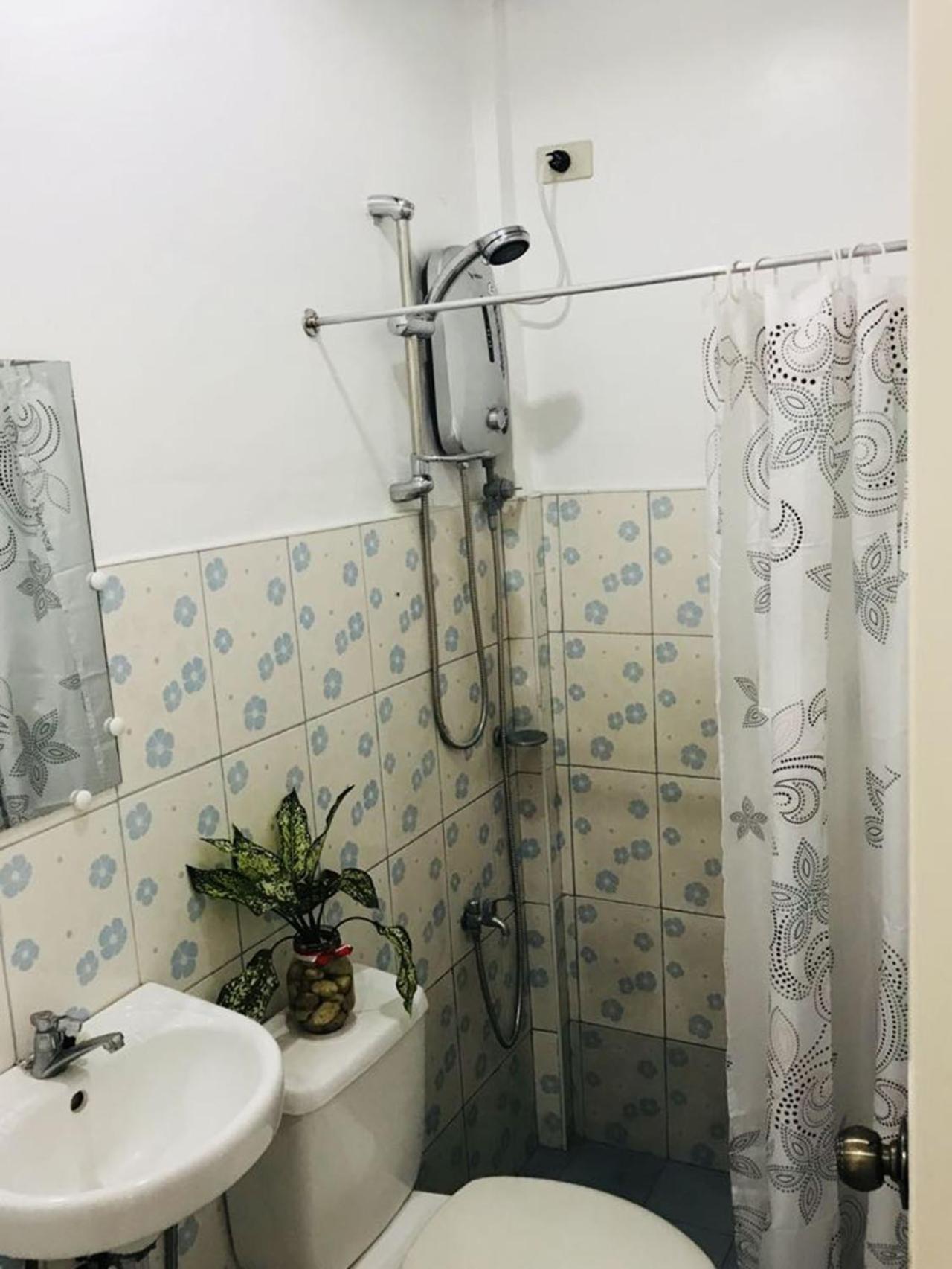 A&J Pension Puerto Princesa Ngoại thất bức ảnh