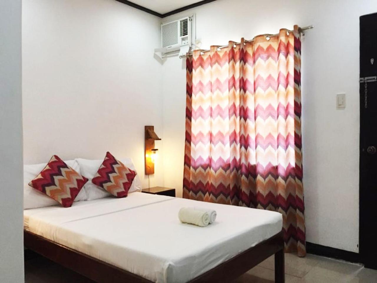 A&J Pension Puerto Princesa Ngoại thất bức ảnh