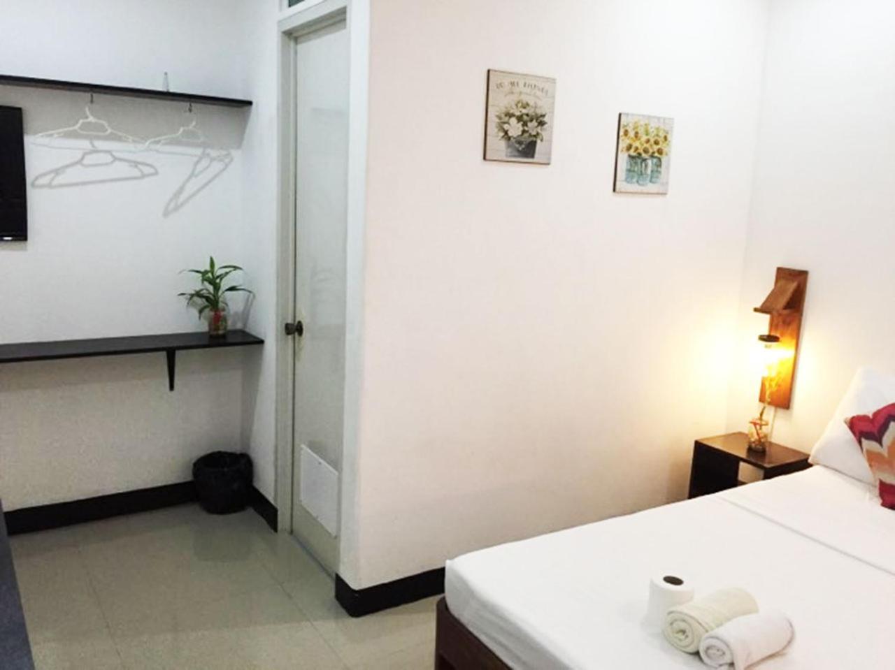 A&J Pension Puerto Princesa Ngoại thất bức ảnh