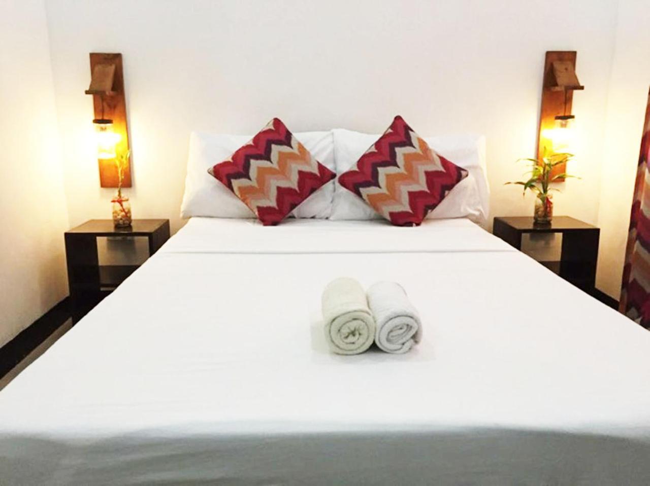 A&J Pension Puerto Princesa Ngoại thất bức ảnh