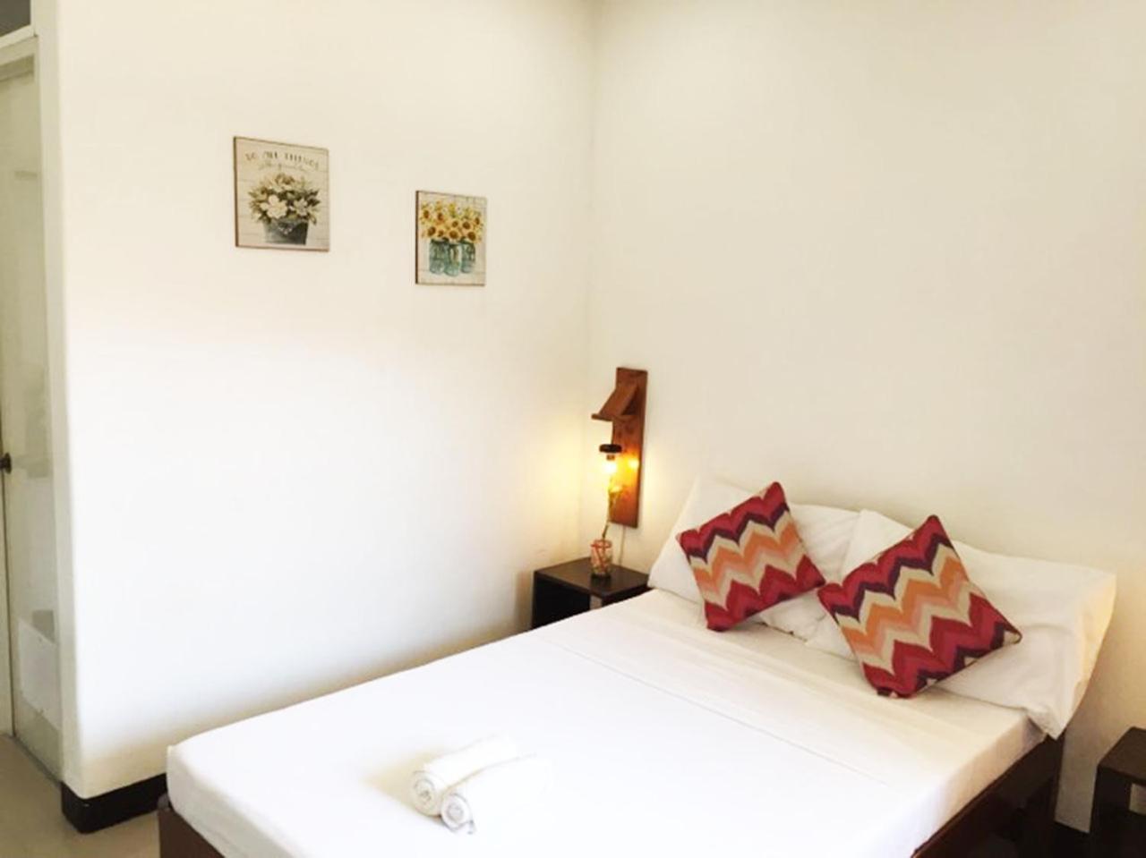 A&J Pension Puerto Princesa Ngoại thất bức ảnh